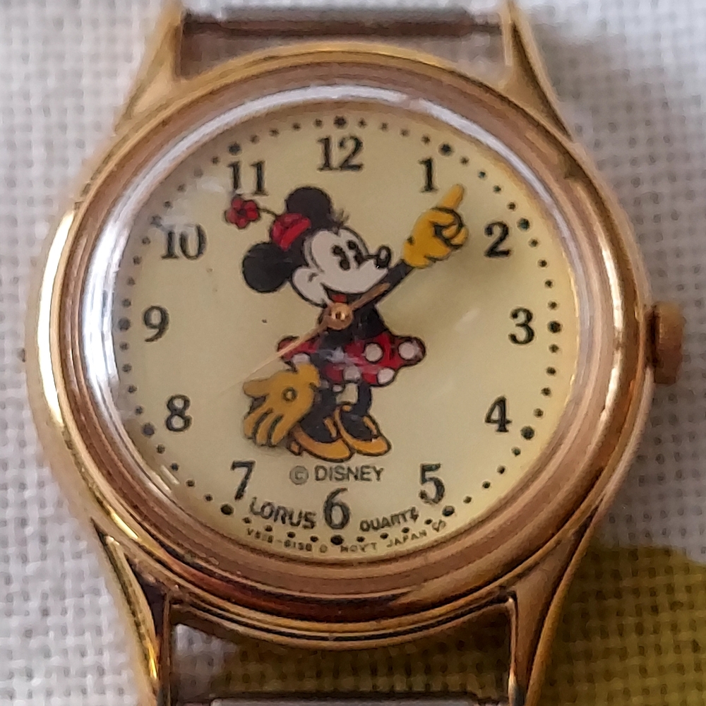 Set Of 4 Watches - Picture 7 of 11